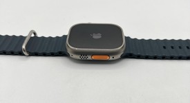 Good
													Apple Watch Ultra 49mm - Unlocked, Titanium, A2622, photo 4 of 6