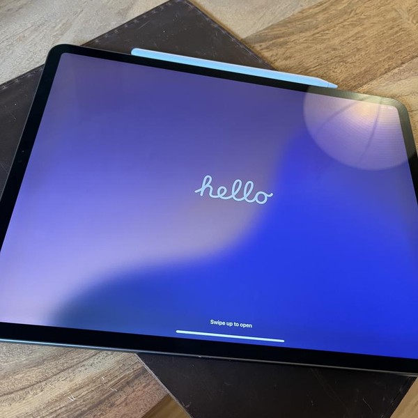 Apple iPad Pro 12.9 inch 3rd Gen 2018 - Wi-Fi, 512 GB, Gray, A1876