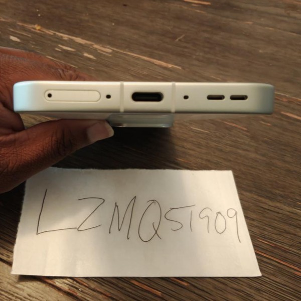 Oppo Find X9 Pro - Unlocked Non-US, 512 GB, Silk White, 16 GB