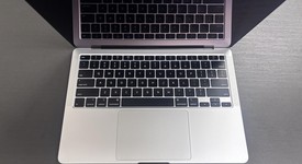 Good
													MacBook Air 2020 - 13" - I3, Silver, 256 GB, 8 GB, photo 1 of 3