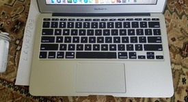 Fair
													MacBook Air 2011 - 11" - Silver, 64 GB, 2 GB, photo 2 of 11