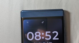 Mint
													Motorola Razr (2025) - Total by Verizon, Blue, 256 GB, 8 GB, photo 3 of 11