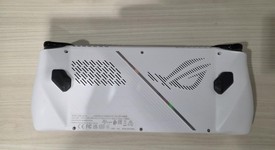 Mint
													Asus ROG Ally 7" - Z1 Extreme, White, 512 GB, 16 GB, Ryzen Z1 Extreme, photo 3 of 14
