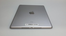 Good
													Apple iPad 5th Gen - Wi-Fi, Gray, 32 GB, A1822, photo 2 of 7