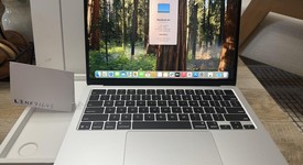 Mint
													MacBook Air 2025 (M4) - 13" - Apple M4, Silver, 256 GB, 16 GB, photo 2 of 34