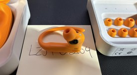 Used
													Beats Powerbeats Pro 2 - Electric Orange, photo 3 of 4