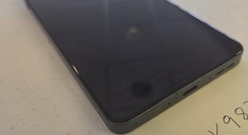 Mint
													OnePlus 13R - Unlocked, Nebula Noir, 256 GB, 12 GB, photo 4 of 8