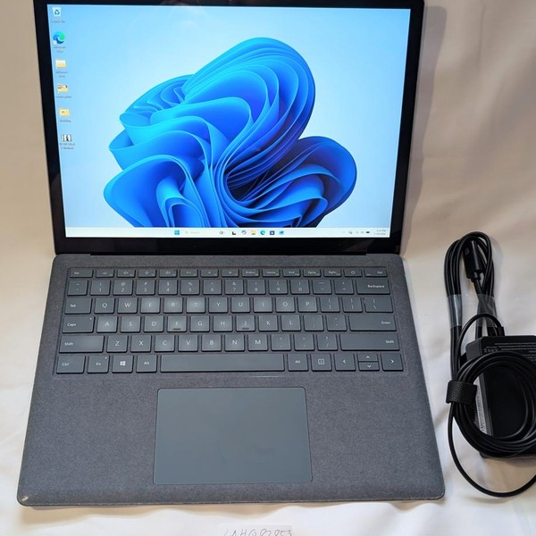 Microsoft Surface Laptop 4 - 512 GB, Platinum, 8 GB, Intel Core i5, 13.5 inch