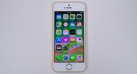 Good
													Apple iPhone SE 1st Gen 2016 - Unlocked, Gold, 16 GB, A1662, photo 2 of 8