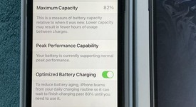 Mint
													Apple iPhone Xr - Unlocked, Black, 64 GB, A1984, photo 3 of 7