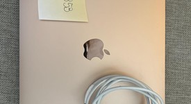 Mint
													MacBook Air 2020 - 13" - I7, Gold, 256 GB, 8 GB, photo 2 of 8