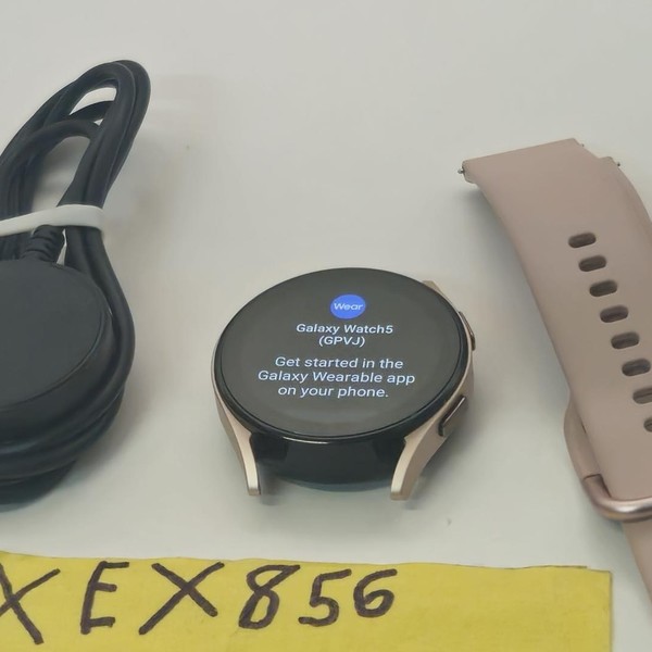 Samsung Galaxy Watch5 - Wi-Fi, Gold, 40mm