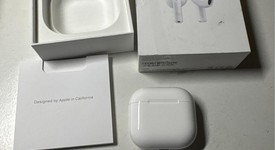 Used
													Apple AirPods 4th Gen - Standard, photo 1 of 3