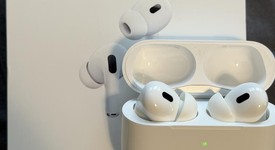 Used
													Apple AirPods Pro 2 - USB-C, photo 2 of 15