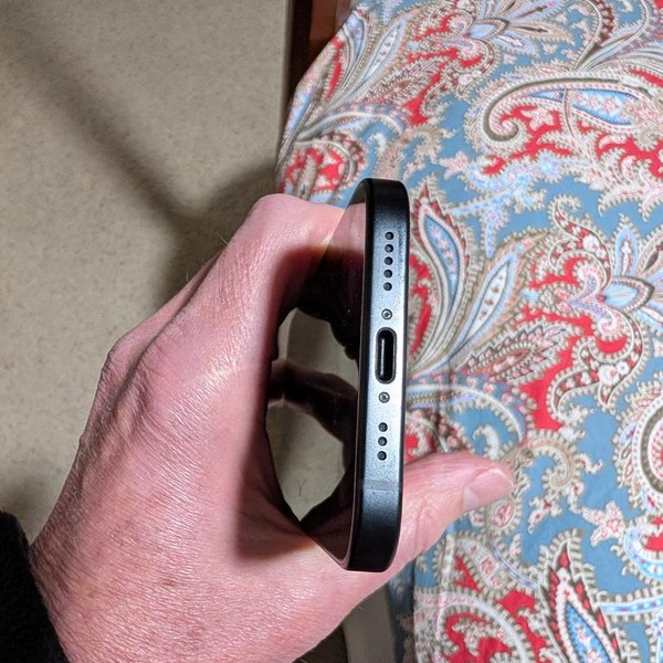 Apple iPhone 15 - Unlocked, 128 GB, Black, A2846