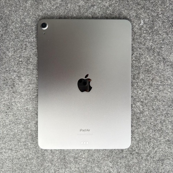 Apple iPad Air (5th Gen) - Wi-Fi, 64 GB, Gray, A2588