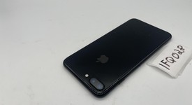 Good
													Apple iPhone 7 Plus - Unlocked, Jet Black, 128 GB, A1661, photo 3 of 4