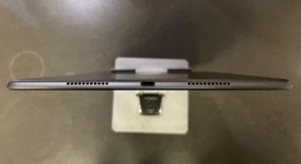 Mint
													Apple iPad Air 3rd Gen - Wi-Fi, Gray, 256 GB, photo 4 of 9