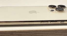 Good
													Apple iPhone 14 Pro - AT&T, Gold, 256 GB, A2650, photo 4 of 8