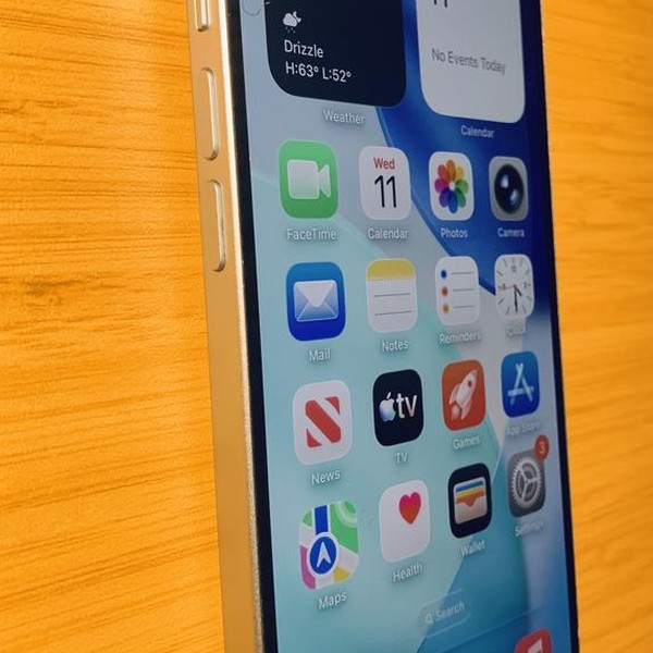 Apple iPhone 15 - Boost, 128 GB, Blue, A2846