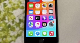 Good
													Apple iPhone SE 2nd Gen 2020 - Unlocked, Black, 64 GB, A2275, photo 3 of 3