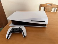 PlayStation 5 Standard Edition (2020)