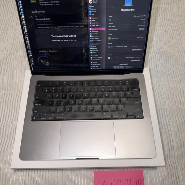 MacBook Pro Late 2023 (M3) - 14 inch - 512 GB, Gray, 8 GB, Apple M3, 10-core GPU