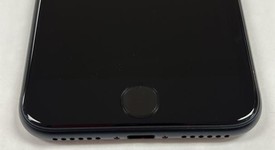 Mint
													Apple iPhone SE 3rd Gen 2022 - Unlocked, Midnight, 64 GB, A2595, photo 4 of 7