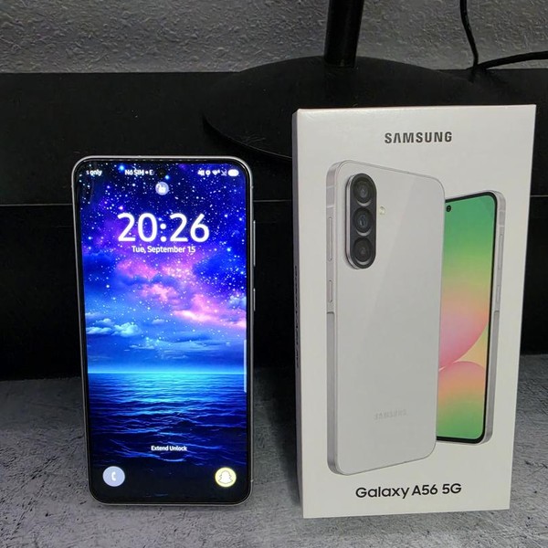 Samsung Galaxy A56 5G - Unlocked, 128 GB, Light Gray, 8 GB
