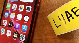 Mint
													Apple iPhone Xr - Consumer Cellular, Red, 64 GB, A1984, photo 2 of 5