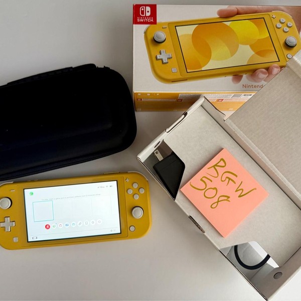 Nintendo Switch Lite - Yellow
