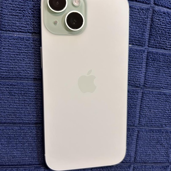 Apple iPhone 15 - Unlocked, 128 GB, Green, A2846
