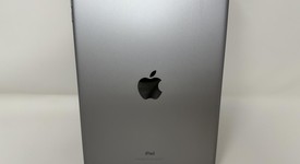 Good
													Apple iPad 5th Gen - Wi-Fi, Gray, 128 GB, A1822, photo 2 of 6