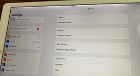 Fair
													Apple iPad Pro 12.9" 2nd Gen 2017 - Wi-Fi, Gold, 256 GB, photo 2 of 4