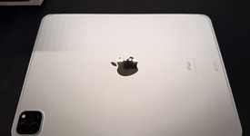 Mint
													Apple iPad Pro 11" 3rd Gen 2021 - Unlocked, Silver, 512 GB, photo 2 of 11
