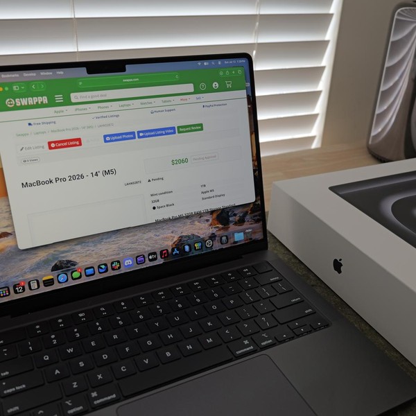 MacBook Pro 2026 - 14 inch (M5) - 1 TB, Space Black, 32 GB, Apple M5, Standard Display
