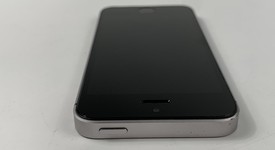 Mint
													Apple iPhone SE 1st Gen 2016 - AT&T, Grey, 128 GB, A1662, photo 5 of 7
