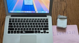 Good
													MacBook Air 2017 - 13" - I7, Silver, 512 GB, 8 GB, photo 1 of 9
