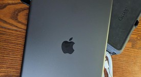 Good
													Apple iPad 8th Gen - Verizon, Gray, 32 GB, A2428, photo 2 of 2