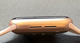 Mint
													Apple Watch SE 1st Gen 40mm - Gold, A2351 - GPS, Aluminum, photo 2 of 8