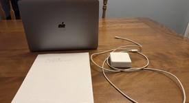 Mint
													MacBook Pro 2018 (With Touch Bar) - 13" - I5, Gray, 256 GB, 8 GB, photo 2 of 6