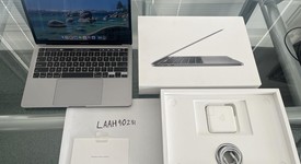 Good
													MacBook Pro 2020 - 13" - I5, Gray, 1 TB, 16 GB, photo 1 of 11