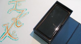 Good
													Samsung Galaxy S9 - Unlocked, Gold, 64 GB, SM-G960U1, photo 3 of 9