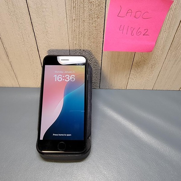 Apple iPhone SE 3rd Gen 2022 - Unlocked, 64 GB, Midnight, A2595