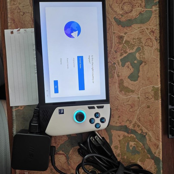 MSI Claw 8 AI Plus - 1 TB, White, 32 GB, Intel Core Ultra 7, Polar Tempest Edition