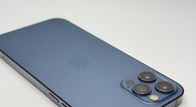 Good
													Apple iPhone 12 Pro - Unlocked, Pacific Blue, 128 GB, A2341, photo 4 of 5