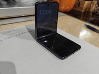 Motorola Razr Plus (2024)