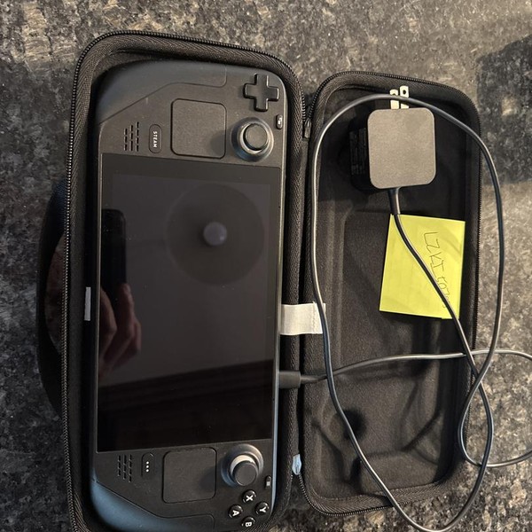 Steam Deck - 256 GB, Black, 16 GB, AMD