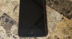 Good
													Apple iPod Touch 6th Gen - Wi-Fi, Gray, 32 GB, photo 1 of 5