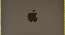Good
													Apple iPad Air 5th Gen - Wi-Fi, Gray, 64 GB, A2588, photo 3 of 6